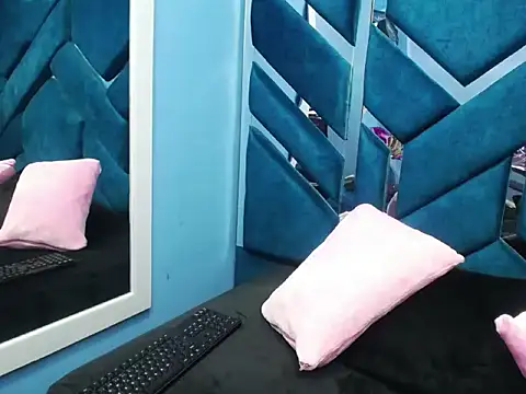 Luciana Ass online show from 09-17-25, 08:55