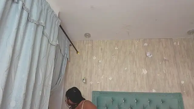 Alexa roussee online show from 11-18-25, 12:52