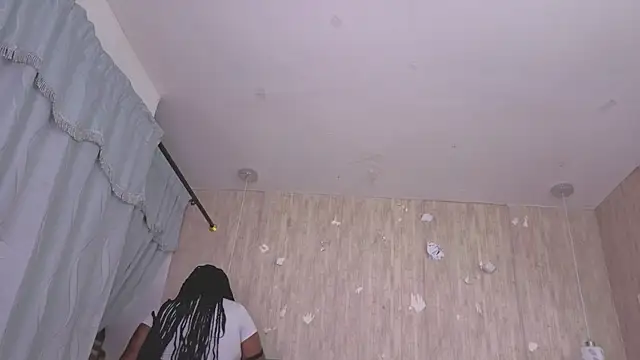 Alexa roussee online show from 11-21-25, 12:48