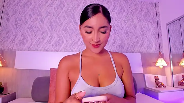 AishaPeyton online show from 09-15-25, 04:40