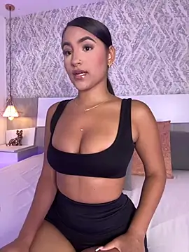 AishaPeyton online show from 09-26-25, 05:42