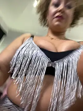 Snapshot of Katti_Barrera chatting on 11-25-25, 11:43 Katti Barrera online show from 11-25-25, 11:43