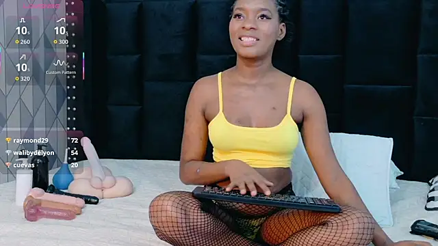 petitelittleebony online show from 11-15-25, 02:59