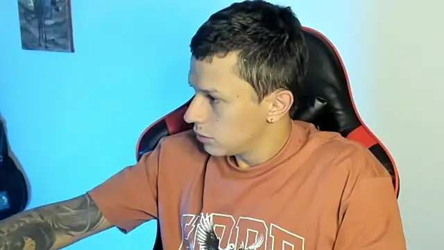 Snapshot of goodboy69l chatting on 02-07-26, 12:13 goodboy69l online show from 02-07-26, 12:13