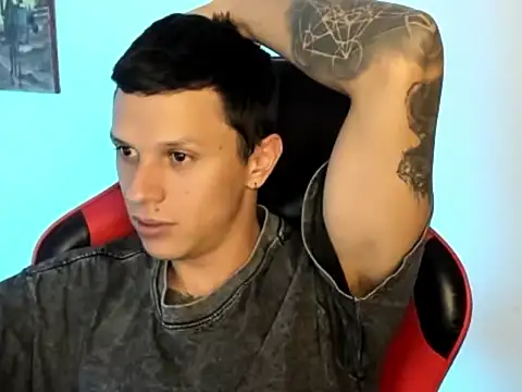 Snapshot of goodboy69l chatting on 02-26-26, 11:49 goodboy69l online show from 02-26-26, 11:49