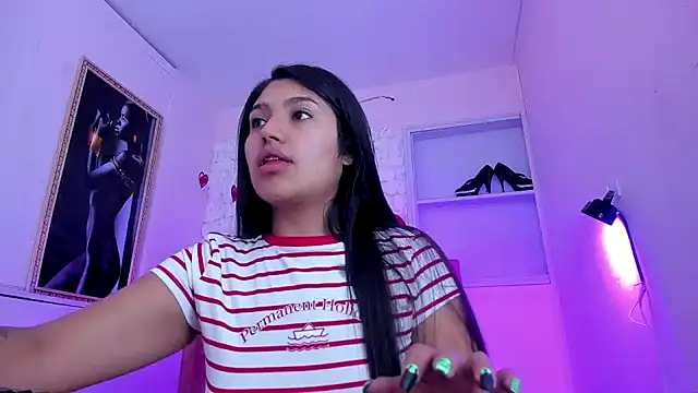 SarahStones online show from 10-12-25, 11:39