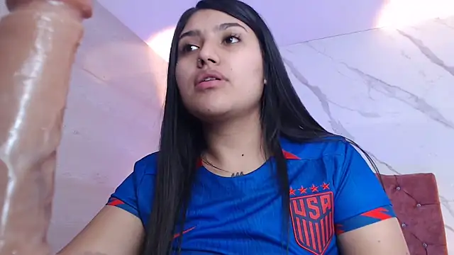 SarahStones online show from 04-18-26, 07:54