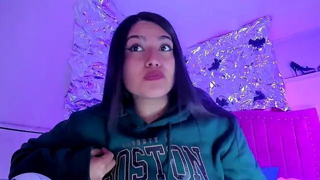 SarahStones online show from 11-27-25, 10:54