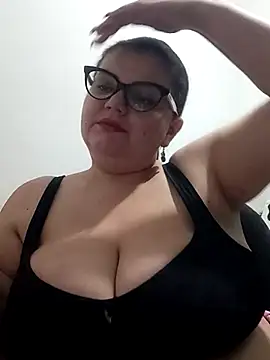 Madisonpalacio online show from 10-14-25, 10:42