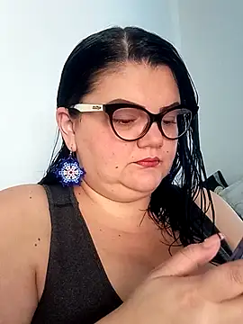 Madisonpalacio online show from 11-29-25, 05:13