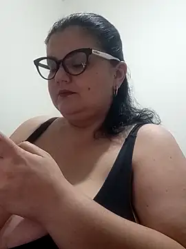 Madisonpalacio online show from 04-05-26, 10:05