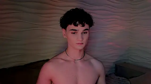 adam 21cm   online show from 03-13-25, 04:34