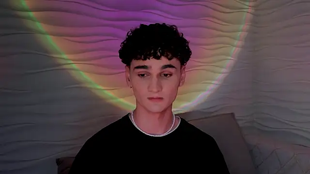 adam 21cm   online show from 03-07-25, 08:00