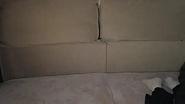 adam 21cm   online show from 11-27-25, 04:51