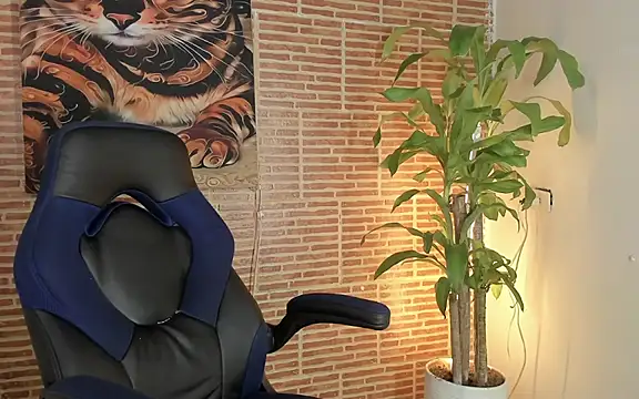 xxx  exotic online show from 06-10-26, 06:58