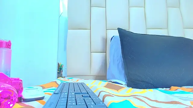 Snapshot of mss_mar chatting on 11-13-25, 03:10 mss mar online show from 11-13-25, 03:10