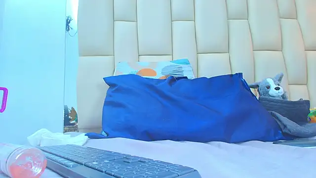 Snapshot of mss_mar chatting on 11-20-25, 03:07 mss mar online show from 11-20-25, 03:07