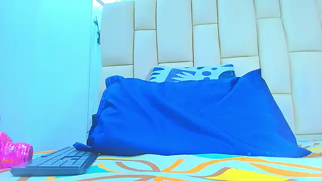 Snapshot of mss_mar chatting on 11-08-25, 03:10 mss mar online show from 11-08-25, 03:10