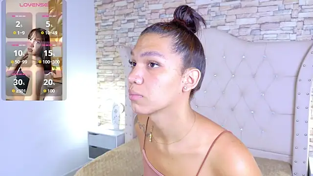 Sara-Smith- online show from 04-18-26, 12:29