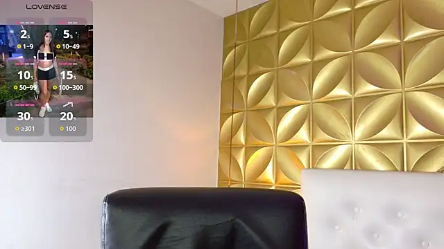 Snapshot of Sara-Smith- chatting on 02-28-26, 12:05 Sara-Smith- online show from 02-28-26, 12:05