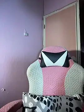 ursweet babygirl online show from 04-18-26, 04:20