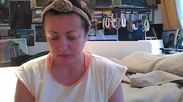 MariaAnaSunshine online show from 11-10-25, 07:35