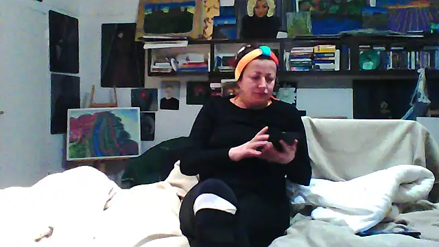 MariaAnaSunshine online show from 10-30-25, 07:55