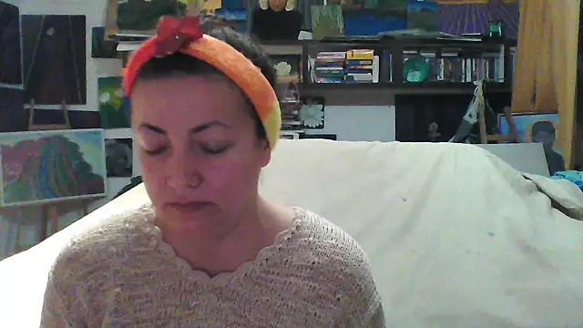 MariaAnaSunshine online show from 10-23-25, 04:11