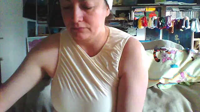 MariaAnaSunshine online show from 12-20-25, 08:39