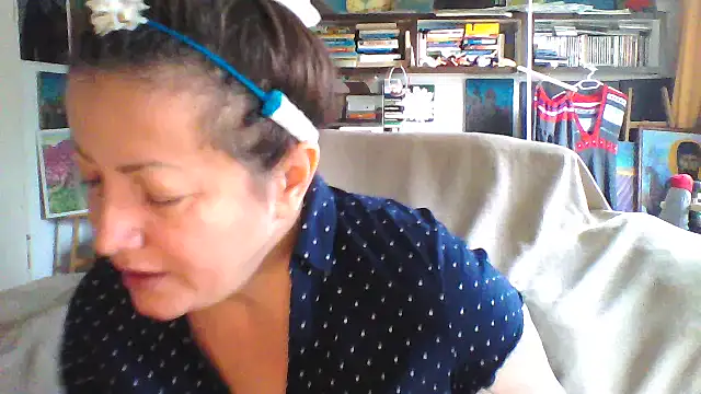 Snapshot of MariaAnaSunshine chatting on 02-14-26, 09:09 MariaAnaSunshine online show from 02-14-26, 09:09