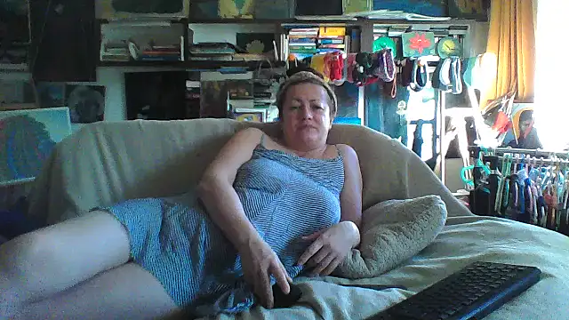 MariaAnaSunshine online show from 12-15-25, 09:48