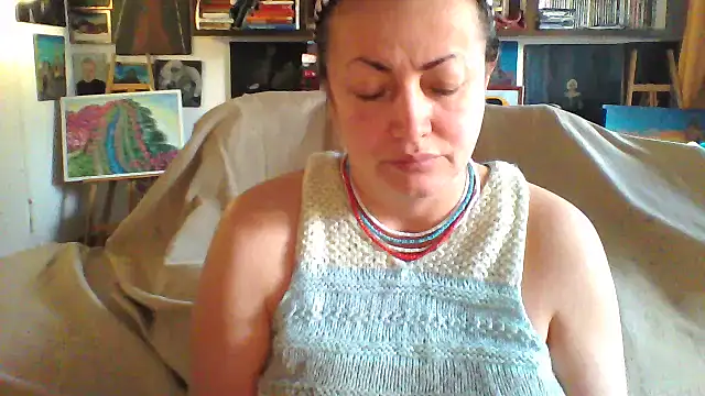 Snapshot of MariaAnaSunshine chatting on 02-26-26, 06:46 MariaAnaSunshine online show from 02-26-26, 06:46