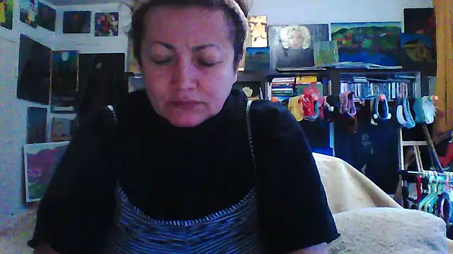 MariaAnaSunshine online show from 12-18-25, 07:46