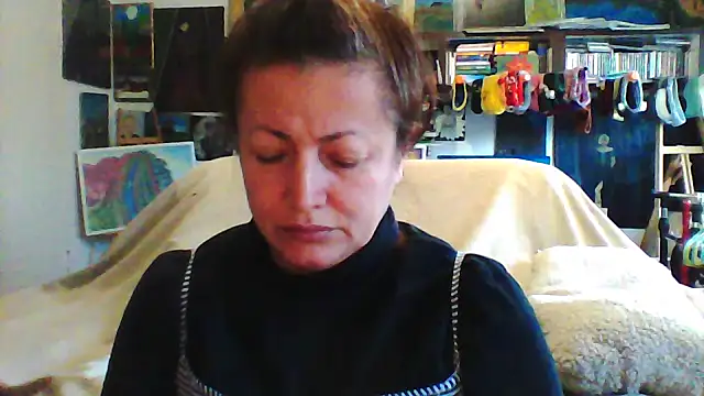 MariaAnaSunshine online show from 12-17-25, 02:22