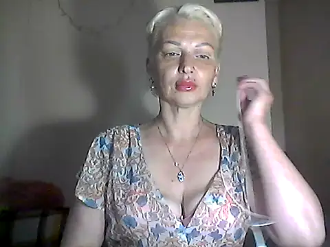 Snapshot of MaryJane441 chatting on 06-25-26, 08:47 MaryJane441 online show from 06-25-26, 08:47