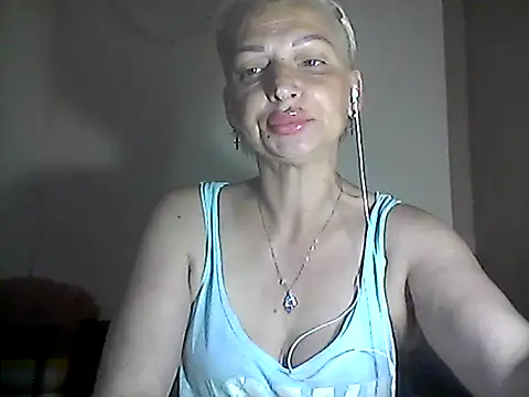 Snapshot of MaryJane441 chatting on 06-30-26, 08:58 MaryJane441 online show from 06-30-26, 08:58