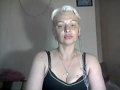 Snapshot of MaryJane441 chatting on 06-14-26, 09:21 MaryJane441 online show from 06-14-26, 09:21