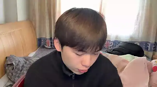 xiaottt1918 online show from 01-07-25, 05:12