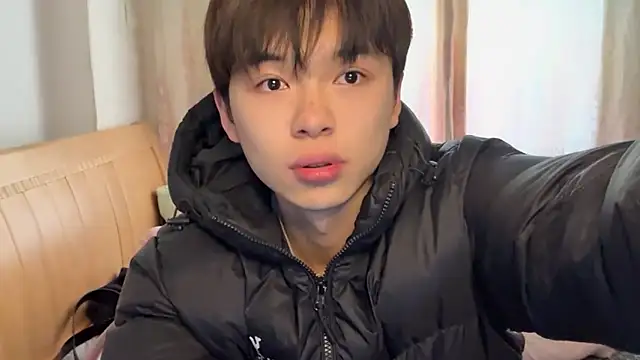 xiaottt1918 online show from 01-10-25, 05:26