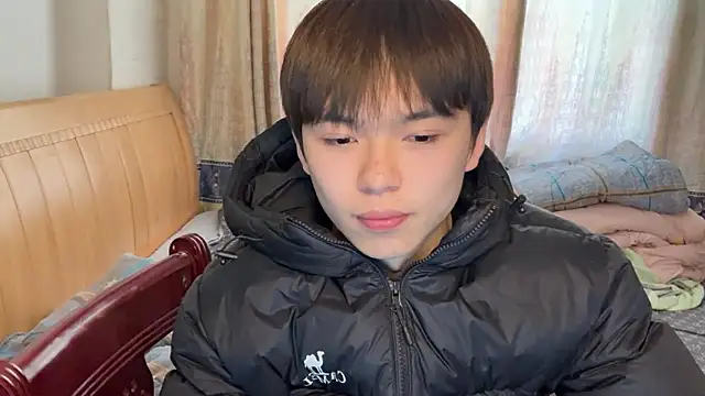 xiaottt1918 online show from 01-12-25, 07:21