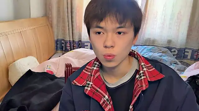 xiaottt1918 online show from 01-20-25, 05:15