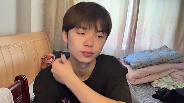 xiaottt1918 online show from 01-12-25, 04:21