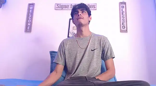 Snapshot of harrytomson_1 chatting on 03-08-25, 11:16 harrytomson 1 online show from 03-08-25, 11:16