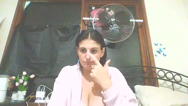Clarissaroseyplus1 online show from 02-25-26, 08:19