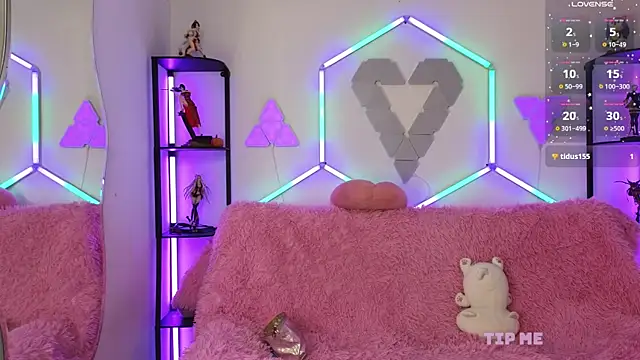 littlevixen18 online show from 11-11-25, 02:01