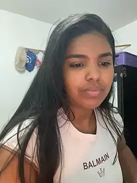 Snapshot of zoe_roux21 chatting on 10-20-25, 11:16 zoe roux21 online show from 10-20-25, 11:16