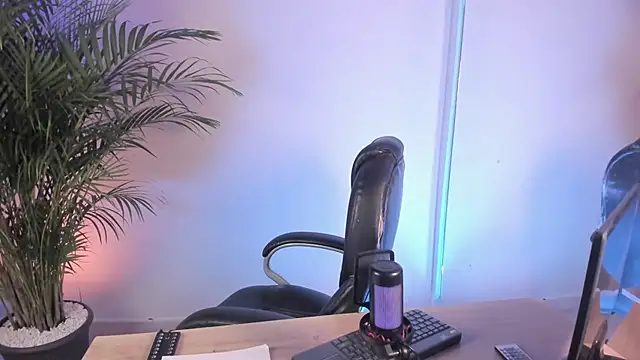 zoe roux21 online show from 02-08-26, 03:04