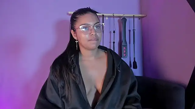 zoe roux21 online show from 02-25-26, 03:29