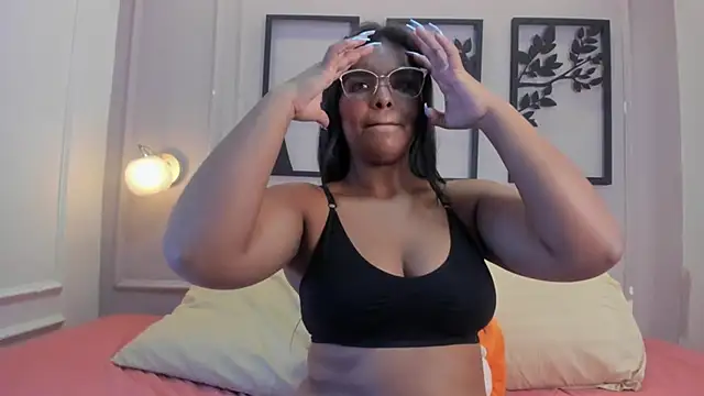 zoe roux21 online show from 11-16-25, 09:30