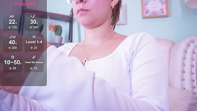 Snapshot of honey_fox1 chatting on 02-07-26, 09:12 honey fox1 online show from 02-07-26, 09:12